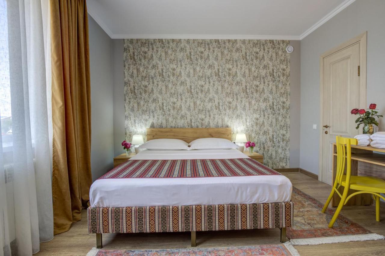 Ordo Hotel Karakol Bagian luar foto